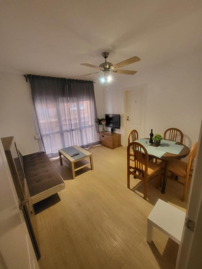 Habitaciones Con Bano Compartido En Bonito Apartamento En Badalona Exterior photo
